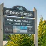 Tofino Eco Waterfront Condo