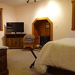 Summerhill Guest House