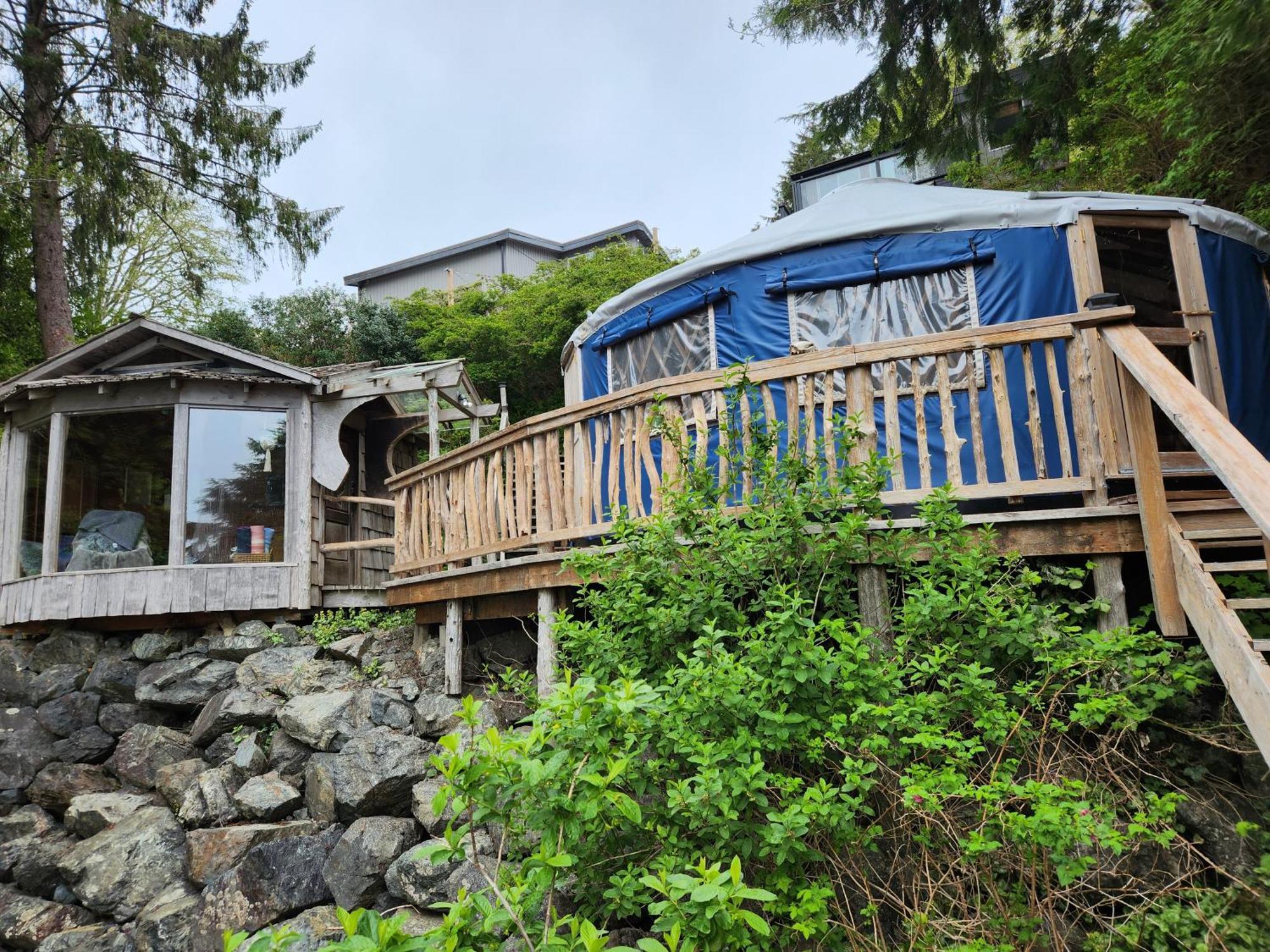 Lunar Cove Charters And Tours Hotel Tofino