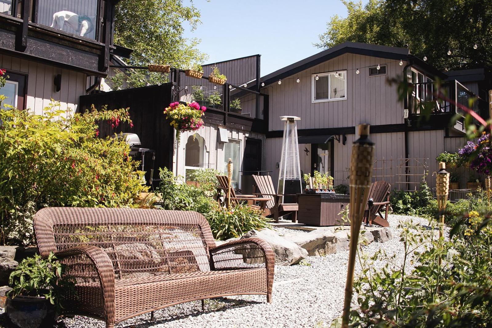 Lunar Cove Charters And Tours 5* Tofino