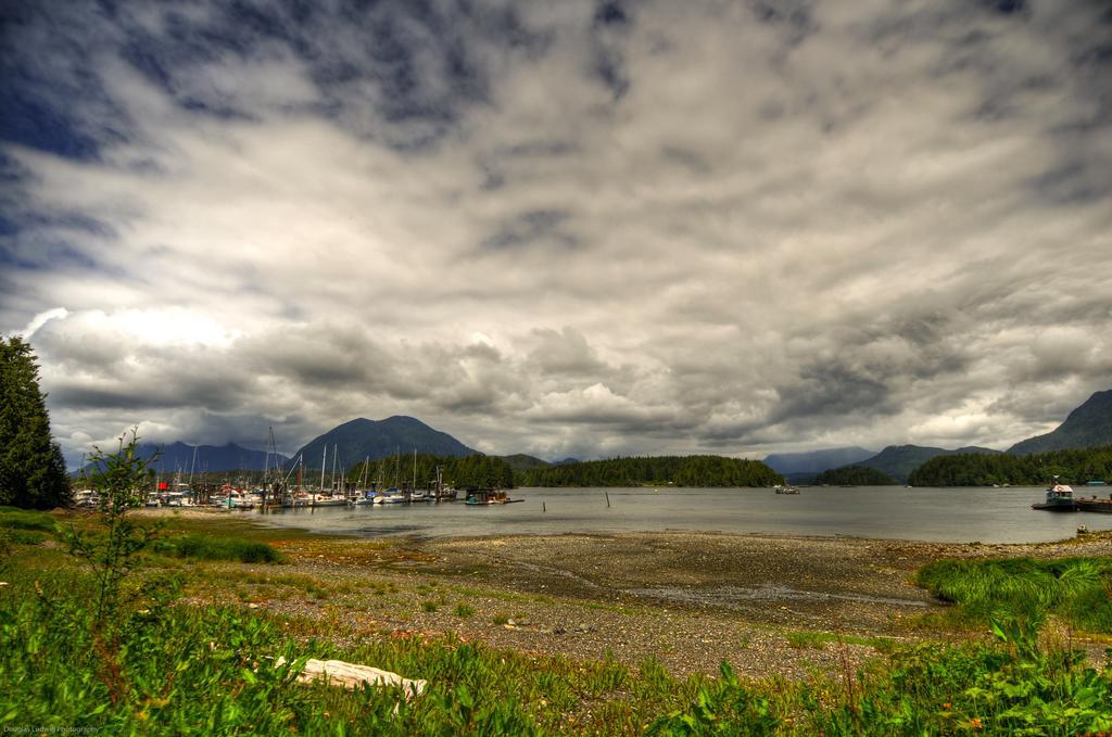 Island Village Properties At Eik Landing Apartment *