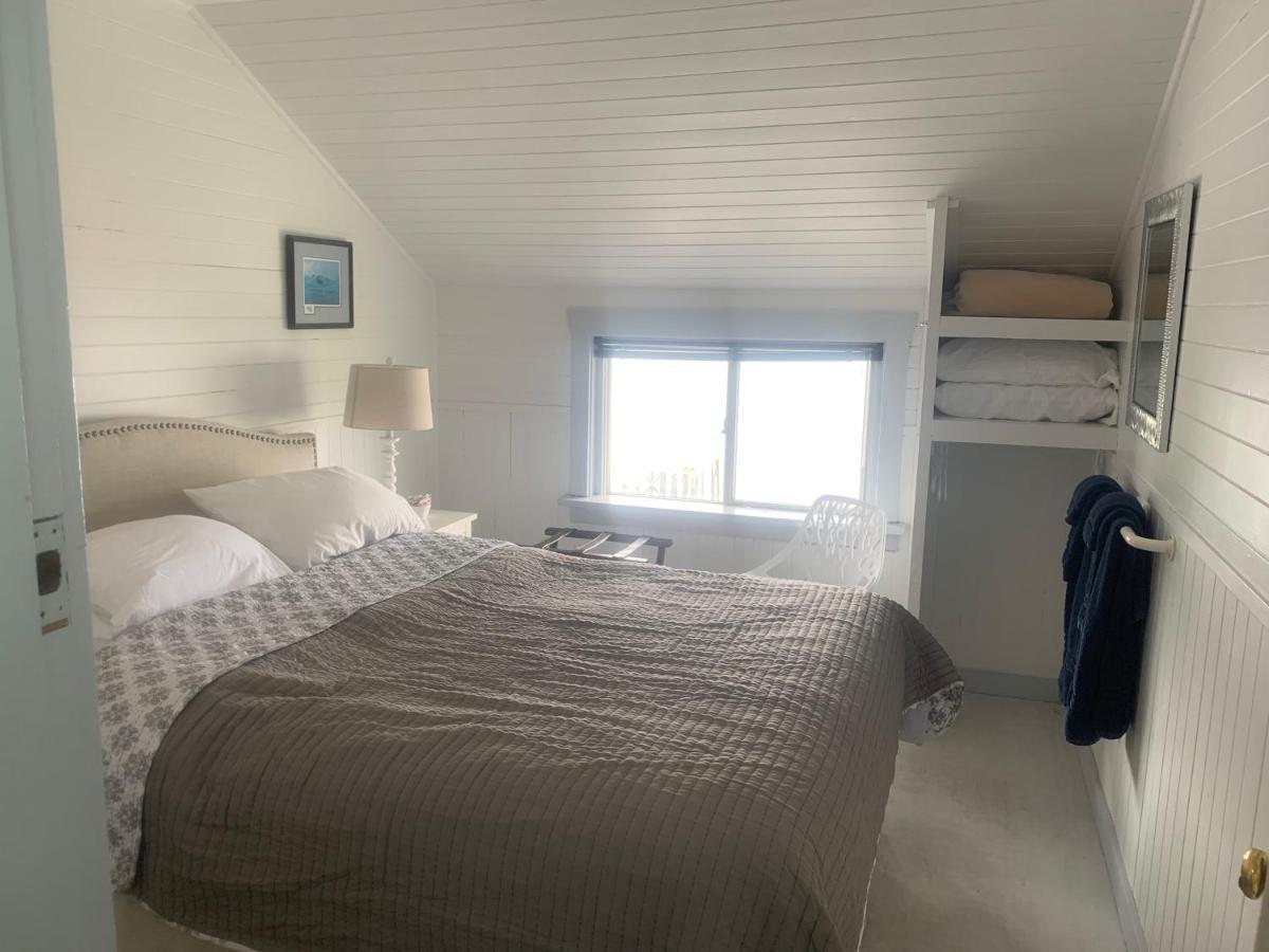 Paddlers Inn Tofino