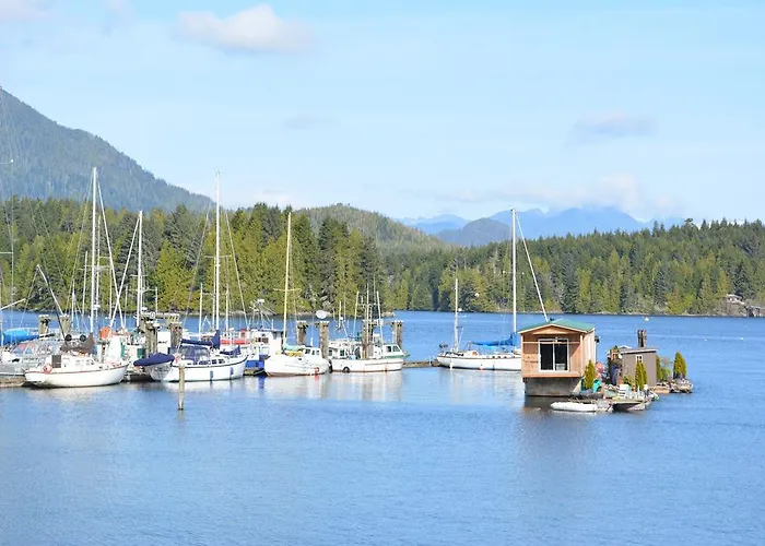 Island Village Properties At Eik Landing