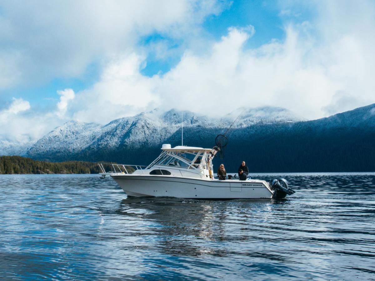Lunar Cove Charters And Tours Hotel Tofino