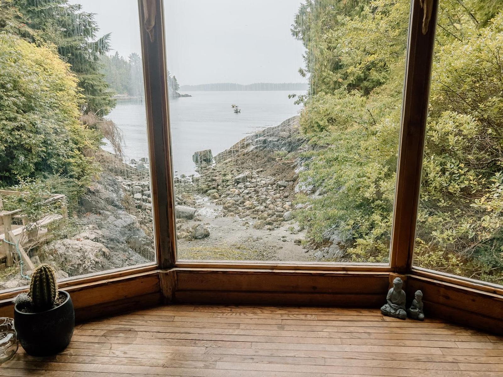 Lunar Cove Charters And Tours 5* Tofino