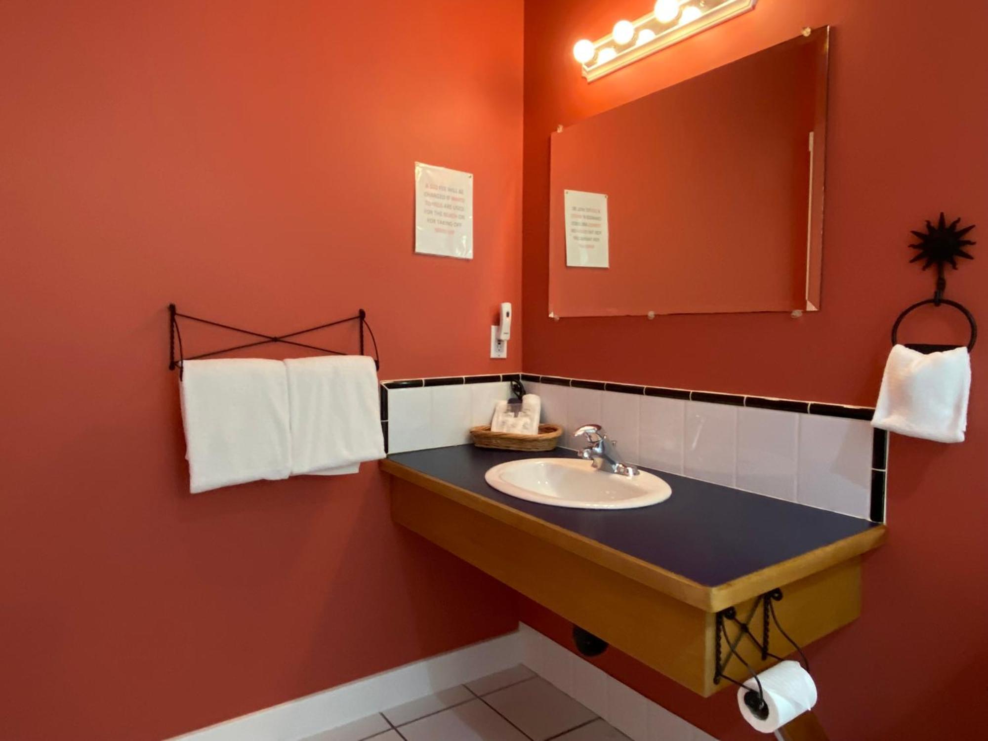 The At Tough Inn Tofino