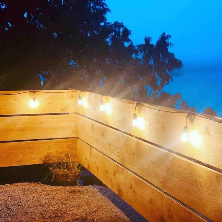 First Light - Waterfront, Hot Tub, Sauna, Ev * Tofino