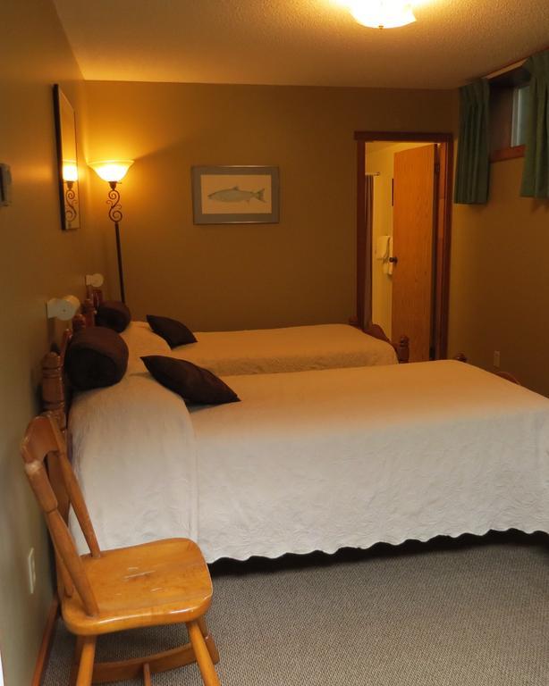 Lodge Swell Tofino